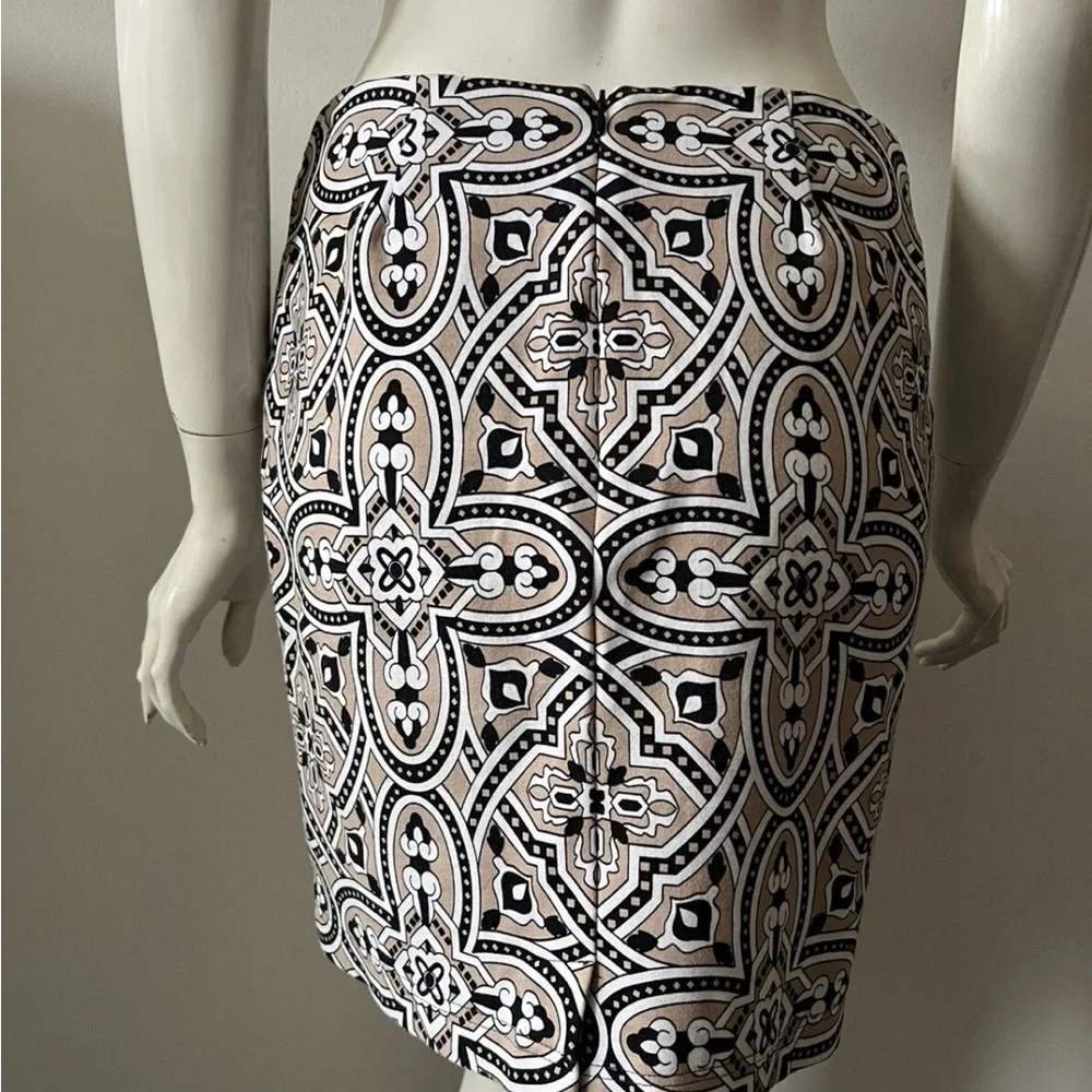 J. McLaughlin Geometric Print Stretch Pencil Skirt | Size 4|NWOT‎